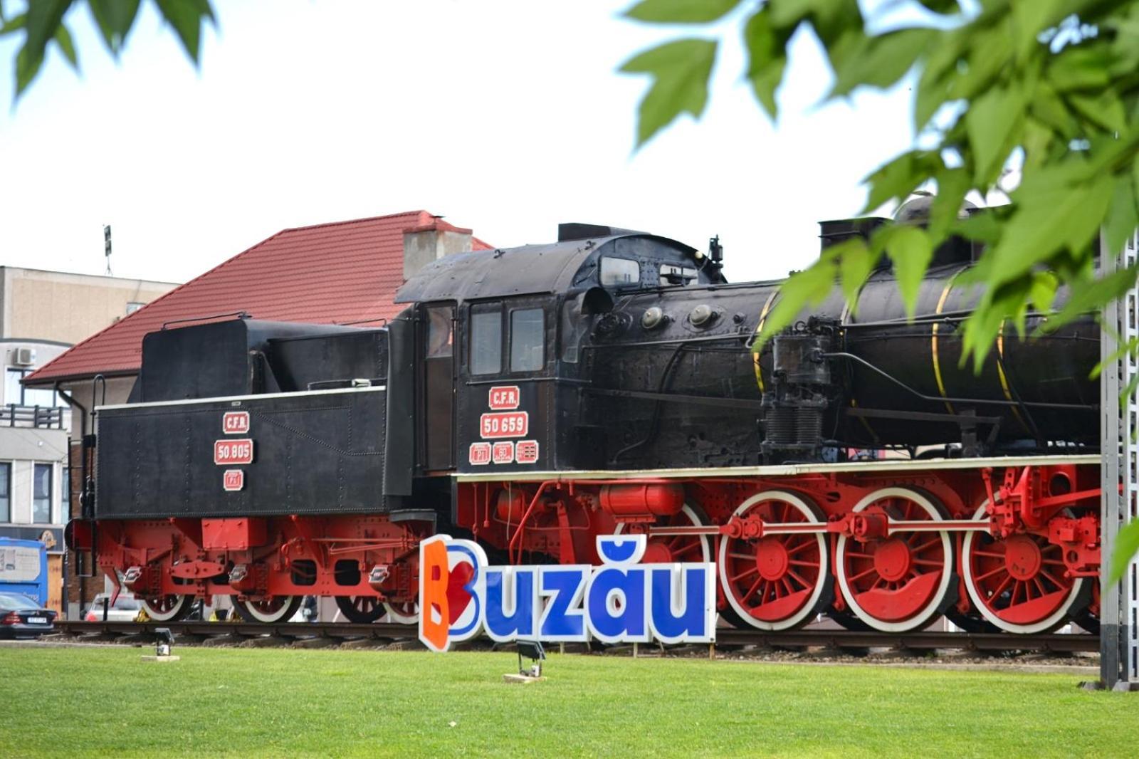 The Classic Buzau Exterior photo